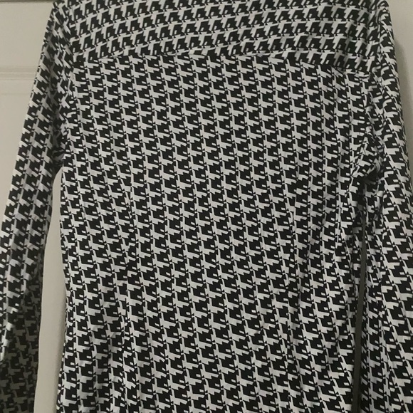 Kenneth Cole Reaction Ling Sleeved Button Front Blouse NWT Size Small - Picture 8 of 10